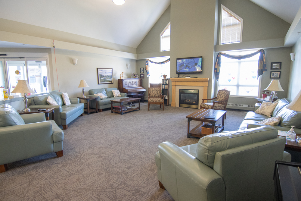 Whispering Pines sitting room in Grande Cache